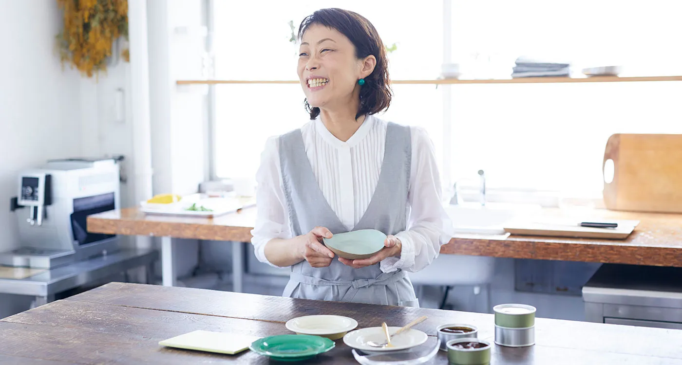 「季節感は器で演出する」のイメージ