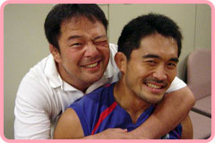 中村フォワードコーチと大久保選手