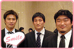 左から左から沢木選手、浅田選手、番長