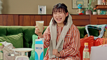 ボス カフェベース 新tv Cm ハライチ 岩井勇気さん 伊藤沙莉さん出演の キッチリ夫と テキトウ妻 篇 4月1日 木 から全国でオンエア開始 ニュースリリース一覧 サントリー食品インターナショナル