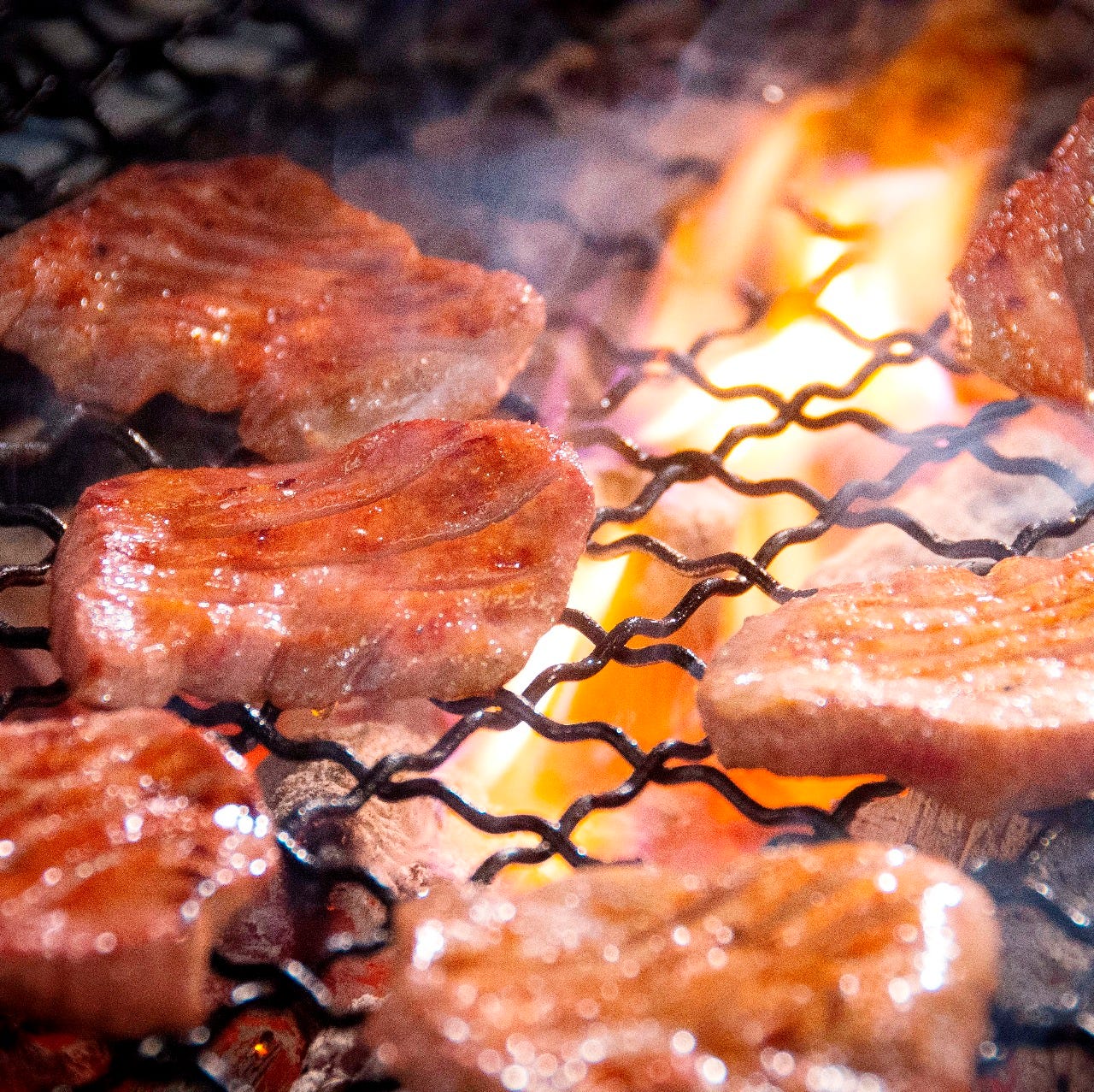 牛タン焼専門店 司 西口名掛丁店（焼肉）｜サントリーグルメガイド